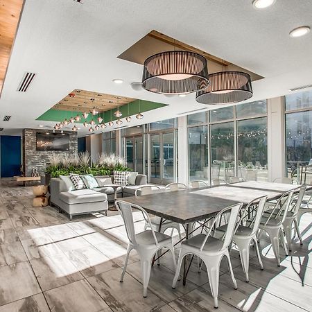 Lush Downtown Condo On Riverwalk W King Ste, Free Parking, Pet Friendly, Centrally Located On Riverwalk San Antonio Dış mekan fotoğraf